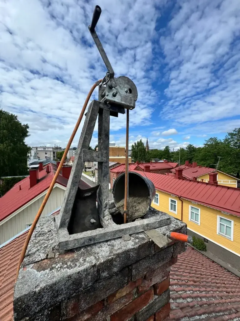 Hormisaneeraustyömaa satakuntalaisella omakotitalolla
